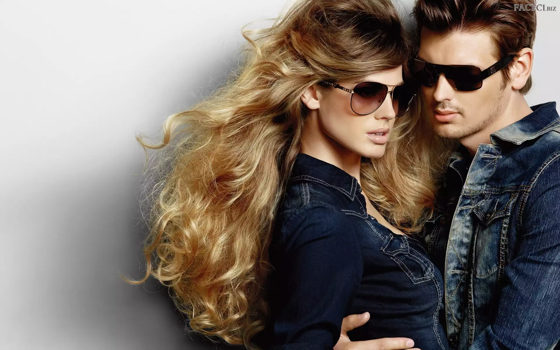 Vanessa Hessler, Okulary, Kobieta, Mężczyzna